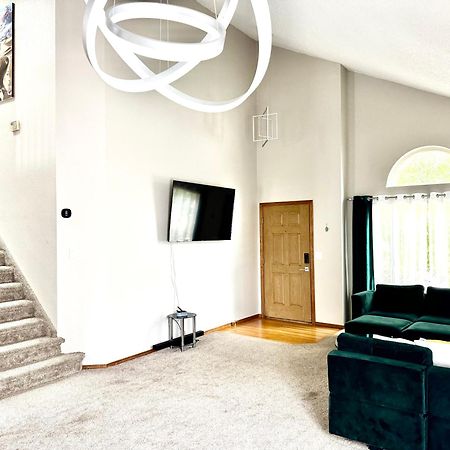 Artsy Home Close To Usafa With Fireplace And Patio Colorado Springs Exteriör bild