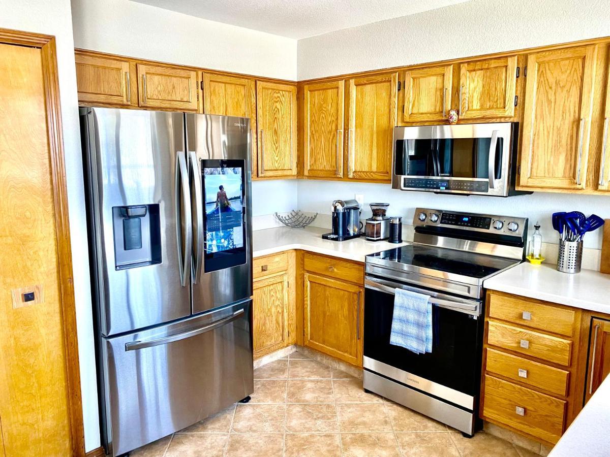 Artsy Home Close To Usafa With Fireplace And Patio Colorado Springs Exteriör bild