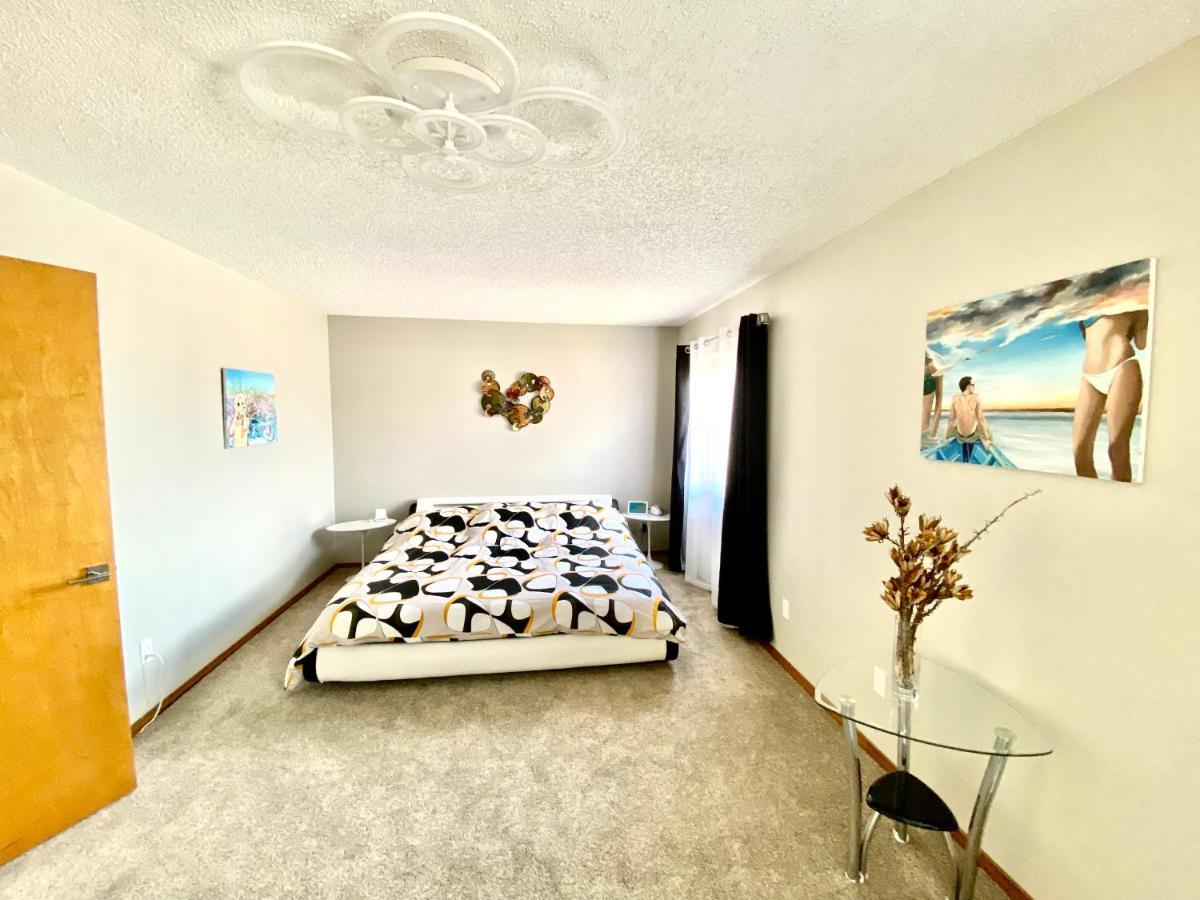 Artsy Home Close To Usafa With Fireplace And Patio Colorado Springs Exteriör bild