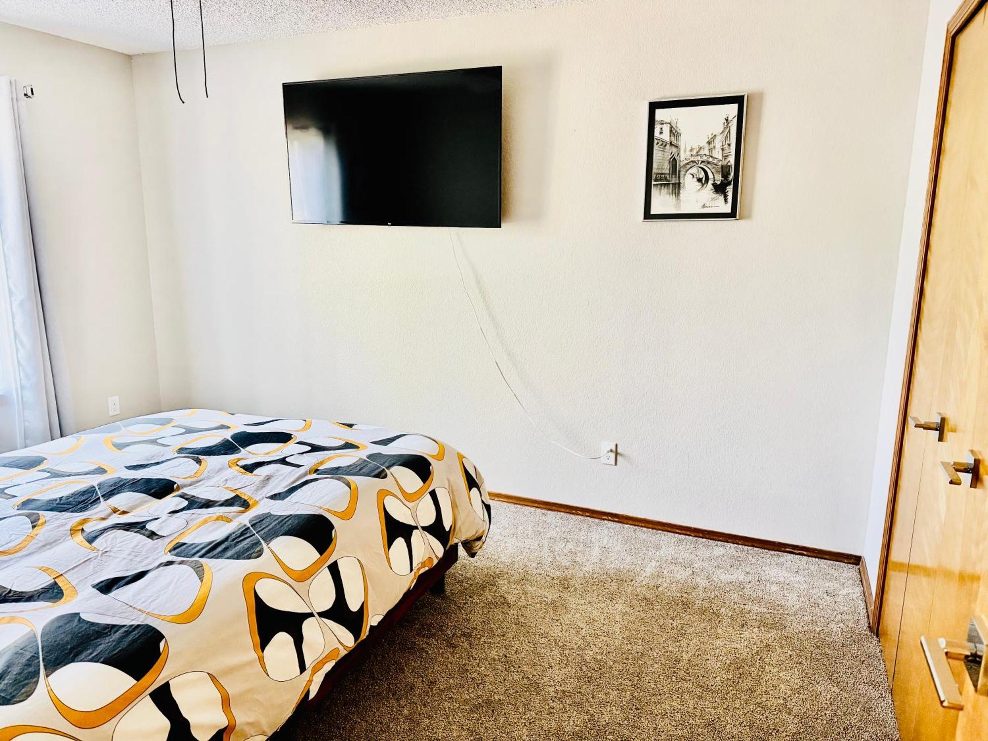 Artsy Home Close To Usafa With Fireplace And Patio Colorado Springs Exteriör bild